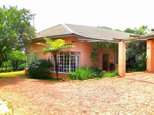 5 Bed House in Poortview