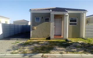 2 Bedroom House in Kuilsriver