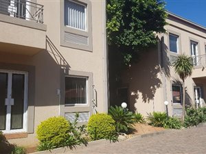 61 m² Commercial space in Meyersdal