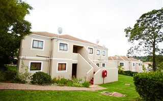 2 Bedroom Simplex in Robindale