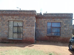 2 Bed House in Roodekop