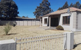 2 Bedroom Townhouse in Flamwood