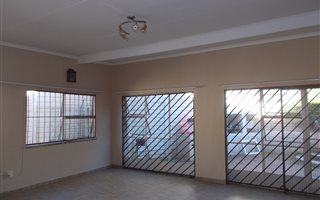 3 Bedroom House in Silverfields