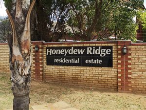 2 Bedroom Townhouse in Honeydew