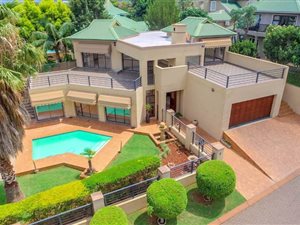 4 Bedroom House in Caribbean Beach Club