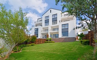 3 Bedroom Apartment in Oakdene
