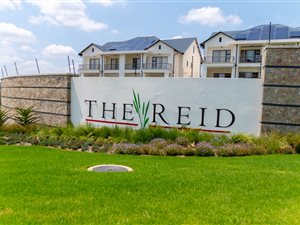 1 Bedroom Townhouse in Linbro Park