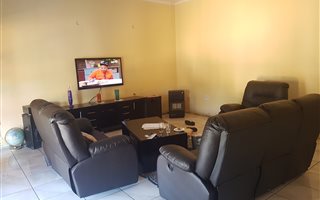4 Bedroom House in Grobler Park