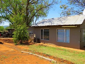21.4 ha Farm in Elandsfontein AH