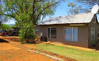 21.4 ha Farm in Elandsfontein AH