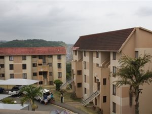 2 Bed Apartment in Bellair