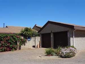 2 Bed Townhouse in Monument