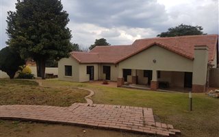 3 Bedroom House in Bramley View