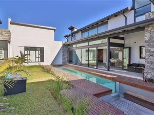 5 Bed House in Waterfall Estate