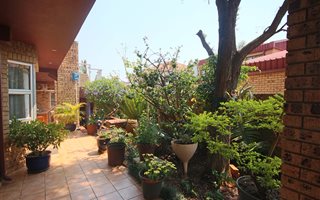2 Bedroom House in Highveld