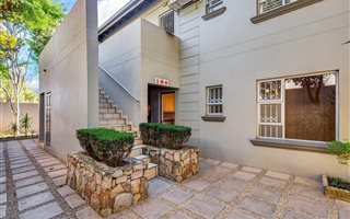 2 Bedroom Apartment in Craighall