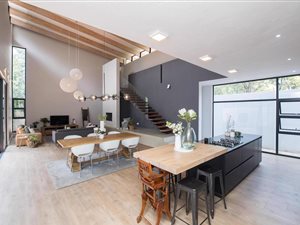 4 Bed House in Waterkloof