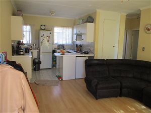 2 Bed Townhouse in Brackendowns