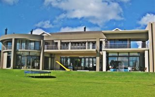 6 Bedroom House in Rayton