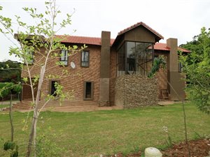 3 Bed House in White River Country Estate