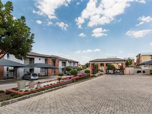 3 Bedroom Apartment in Erand Gardens