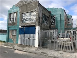 9 Bed House in Sea Winds