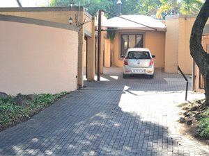 900 m² Commercial space in Vorna Valley