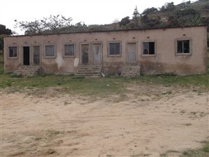 12 Bed House in Inanda