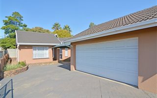 3 Bedroom House in Isandovale
