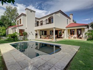 5 Bed House in Dainfern Golf Estate