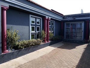 3 Bed House in Thulani