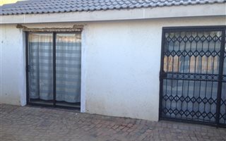 1 Bedroom Apartment in Mamelodi