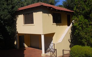 2 Bedroom Apartment in Craighall