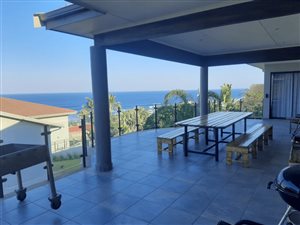 5 Bed Townhouse in Uvongo
