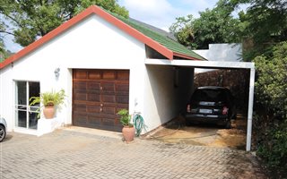 4 Bedroom House in Lukasrand