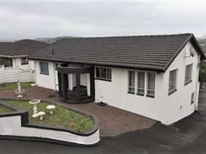 3 Bed House in Umhlatuzana