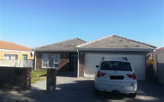 4 Bedroom House in Kuilsriver