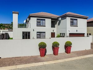 3 Bedroom House in Montana Park