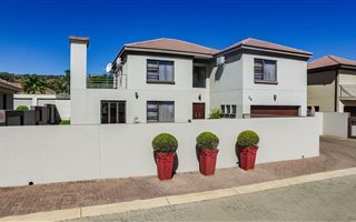 3 Bedroom House in Montana Park