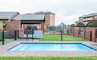 2 Bedroom Apartment in Doornpoort and surrounds