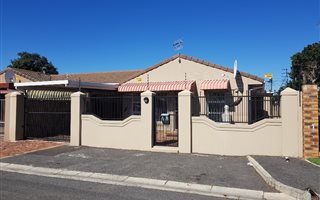 3 Bedroom House in Churchill Estate