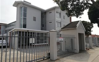 2 Bedroom Flat in Port Elizabeth Central