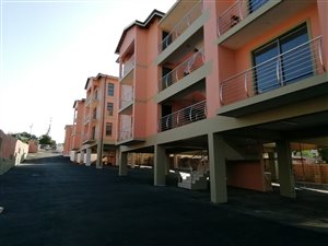3 Bed Apartment in Verulam Central