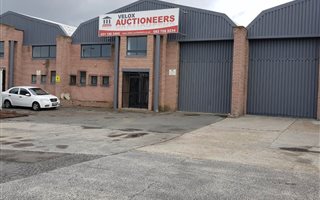 Industrial space in Killarney Gardens