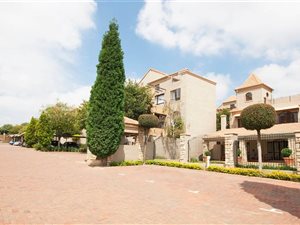 2 Bed Apartment in Lonehill