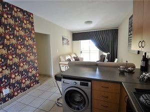 2 Bed Apartment in Paramount Estate