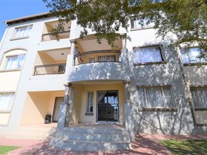 2 Bed Apartment in Paramount Estate