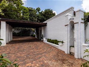4 Bed House in Waterkloof