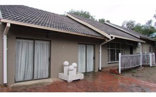 5 Bedroom House in Elandsrand