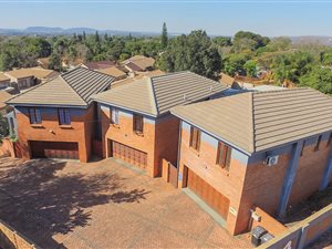 3 Bed Duplex in Theresa Park
